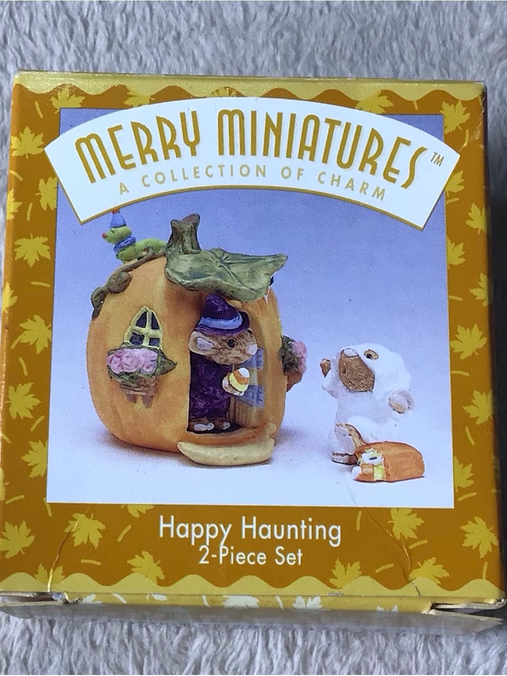 Hallmark Merry Miniatures Happy Haunting Pumpkin Set